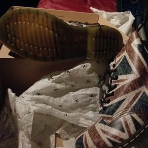 Size 8 Doc Marten Union Jack combat boots